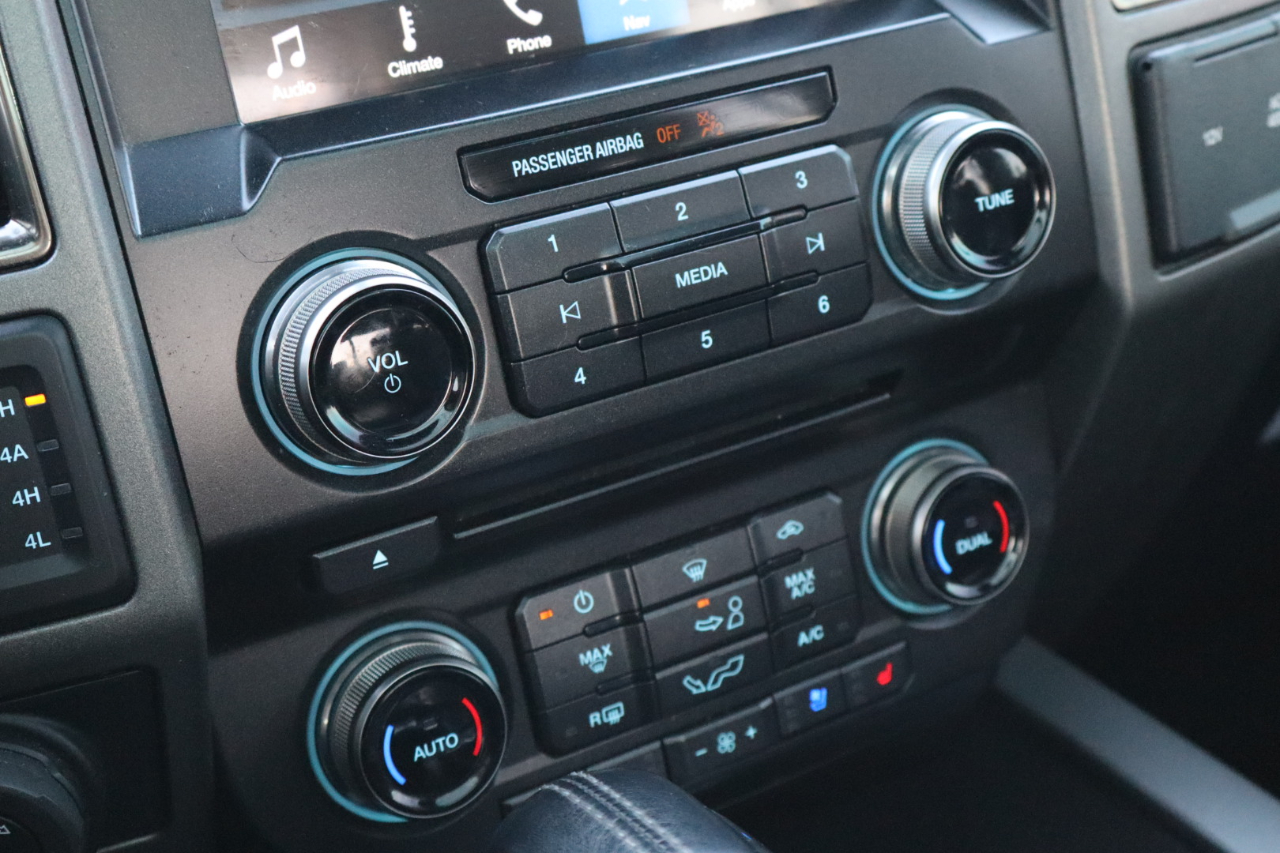 Ford F-150 Raptor SuperCrew 4WD 2018