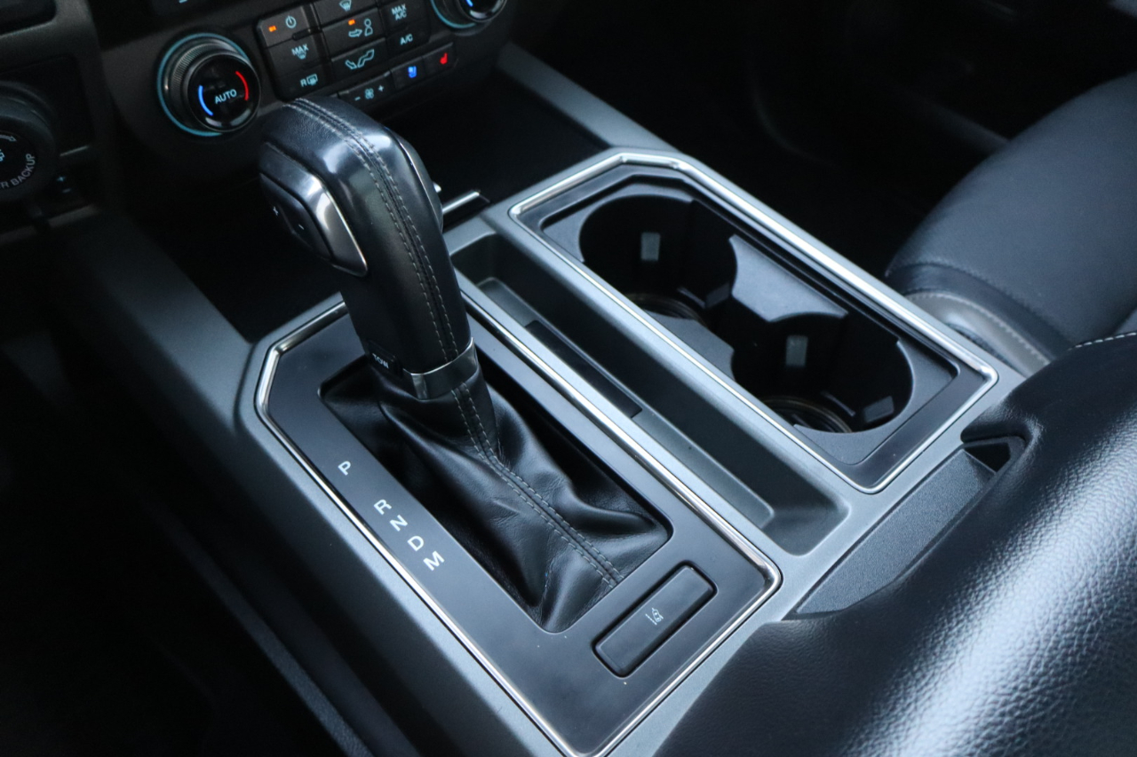 Ford F-150 Raptor SuperCrew 4WD 2018