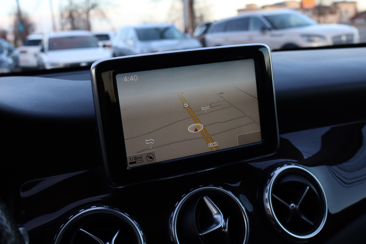 Mercedes-Benz GLA-Class  2015