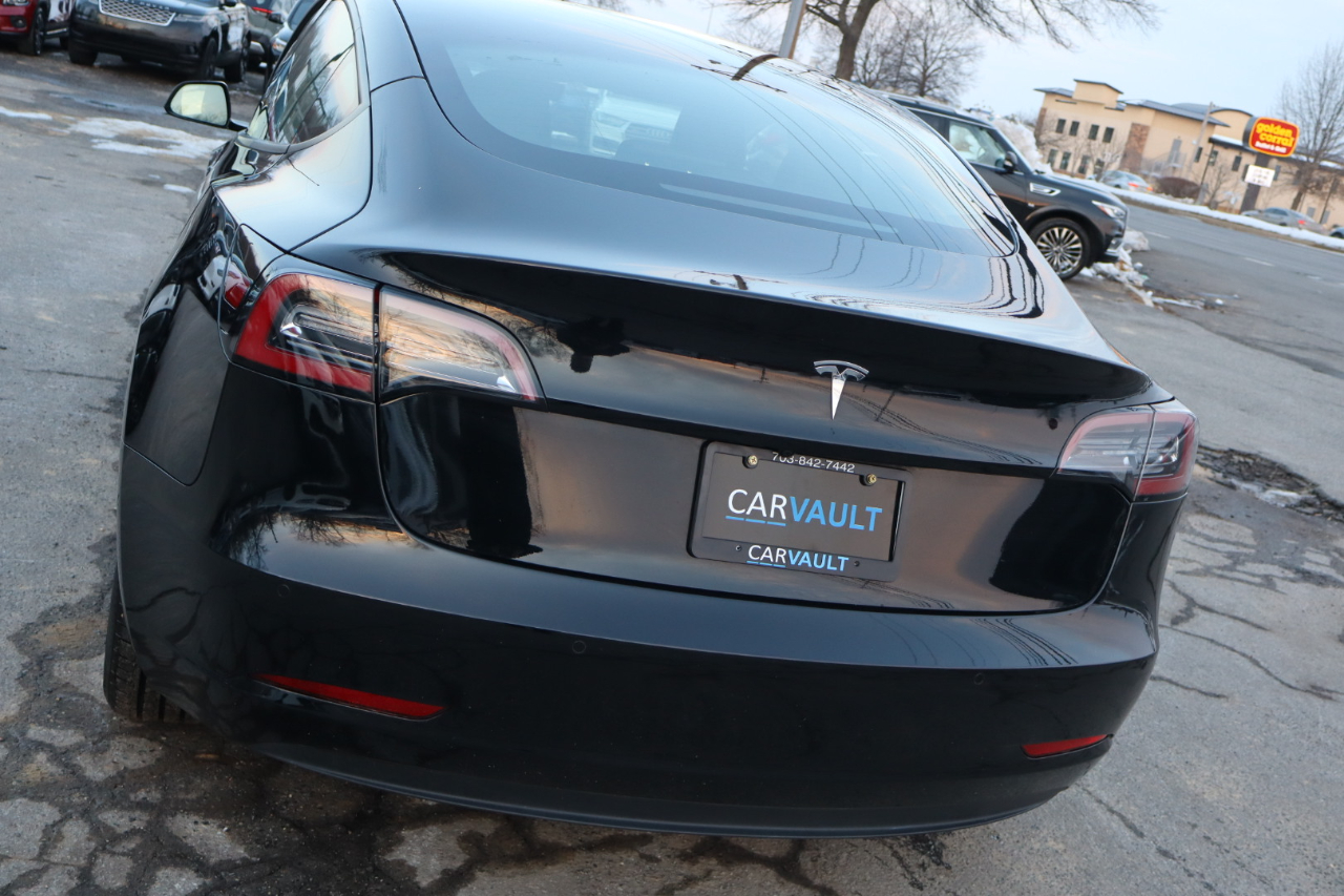 Tesla Model 3 Standard Range RWD 2022