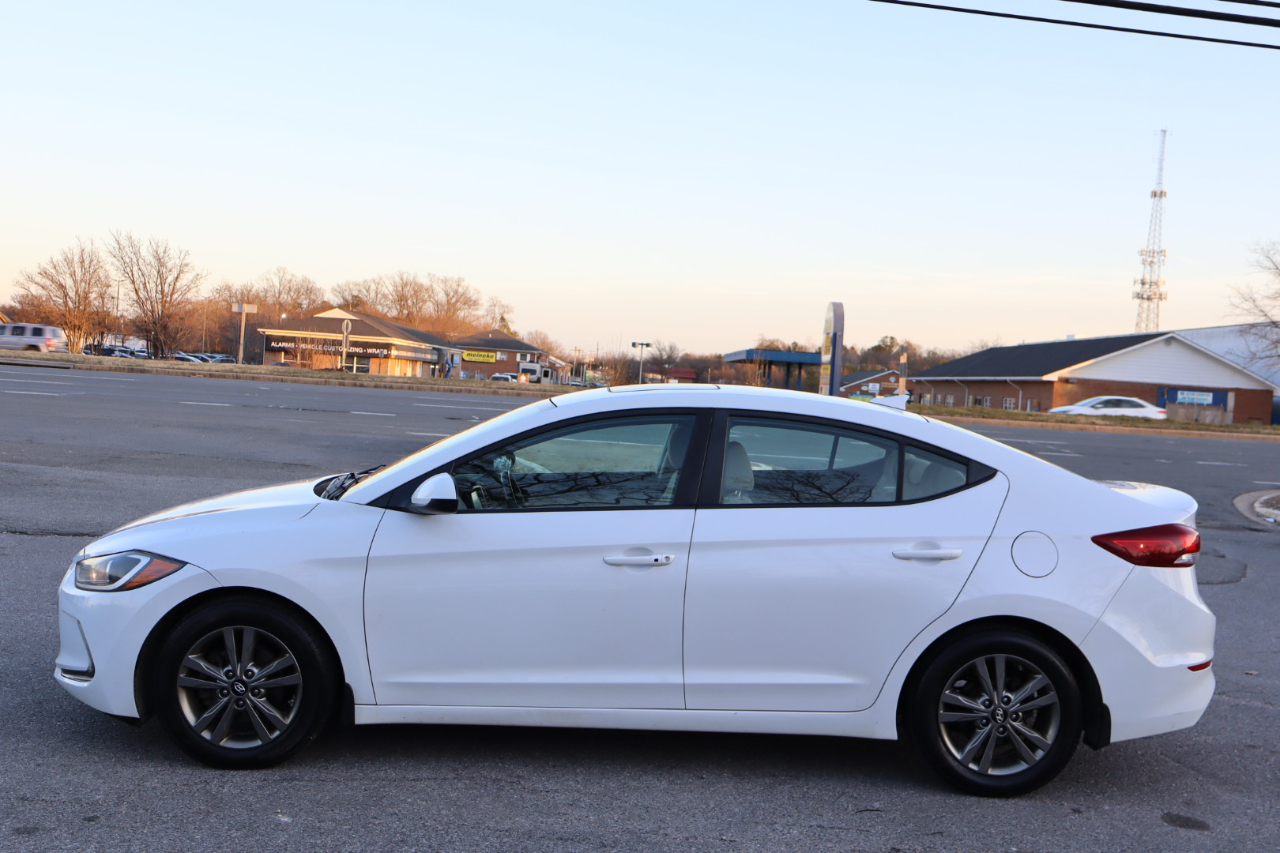 Hyundai Elantra  2018