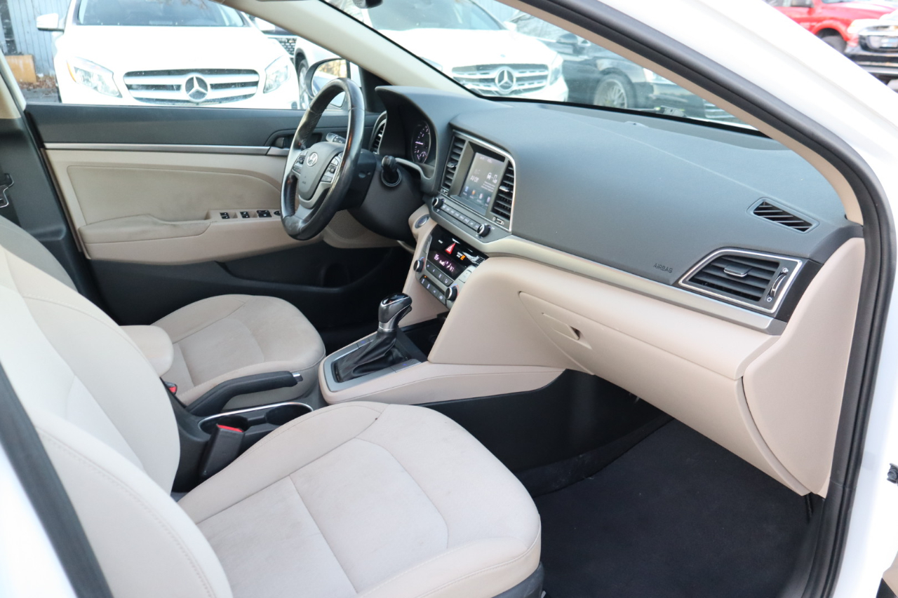 Hyundai Elantra  2018