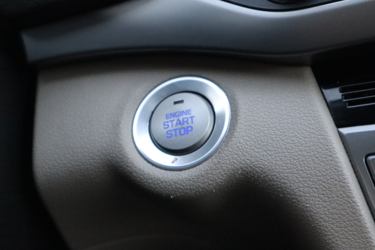 Hyundai Elantra  2018