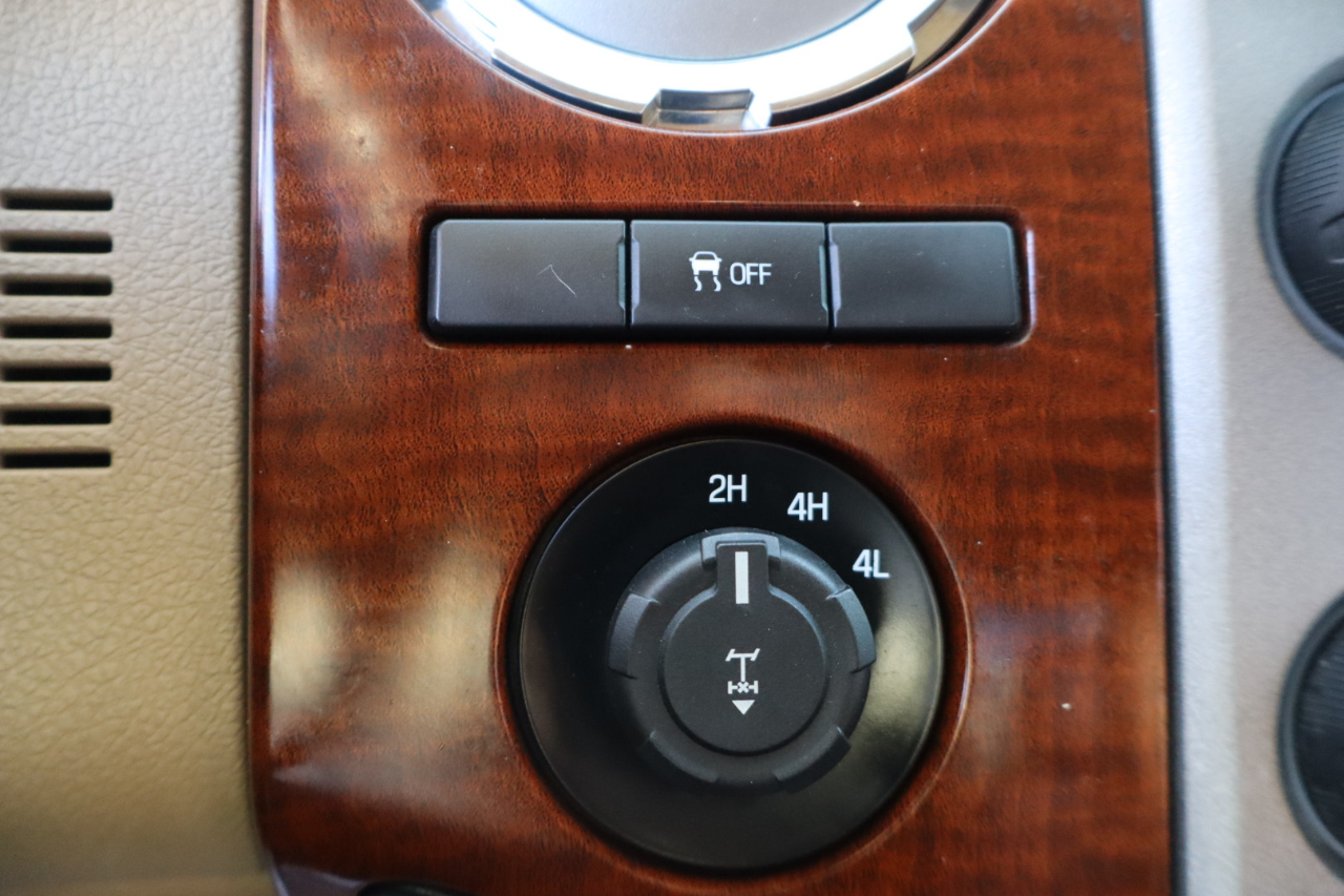 Ford F-350 SD King Ranch Crew Cab 4WD 2014