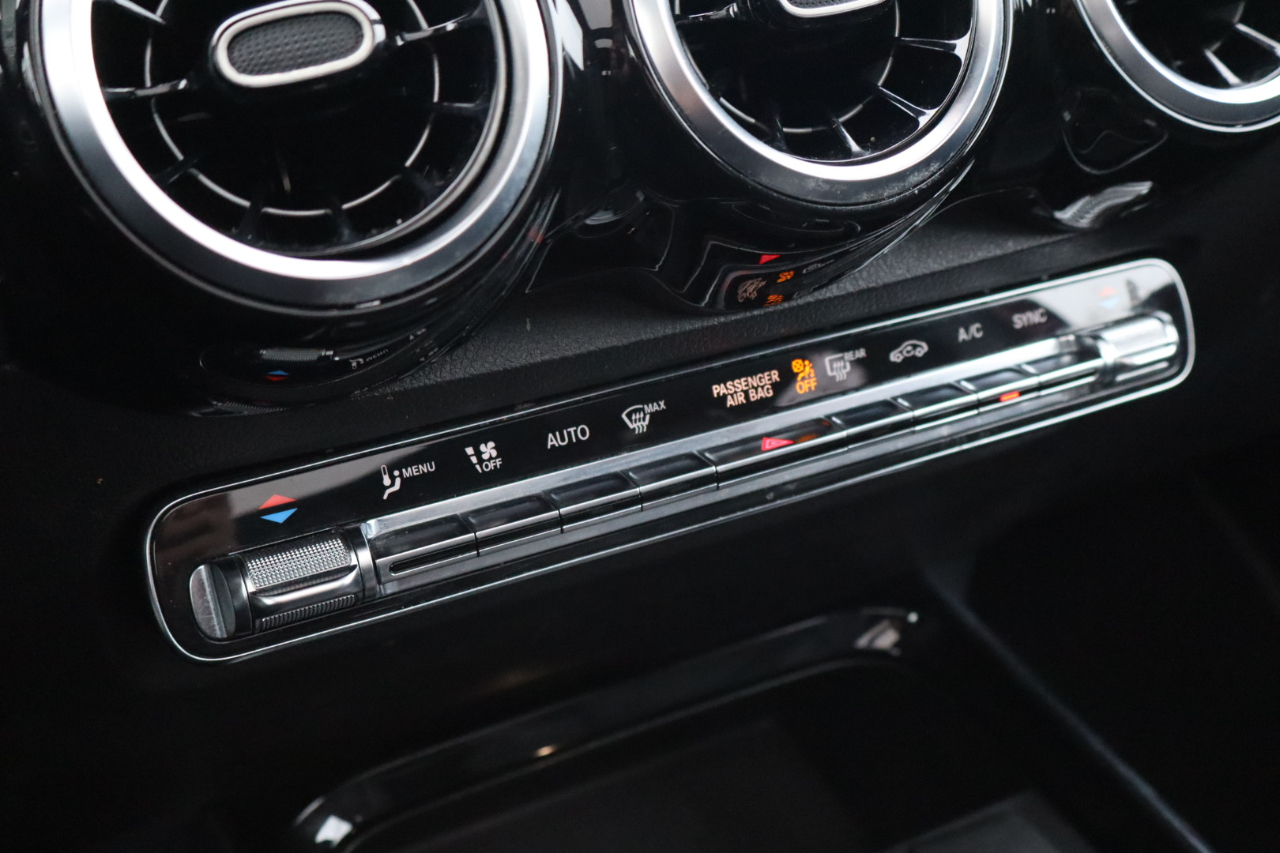 Mercedes-Benz GLB-Class  2020