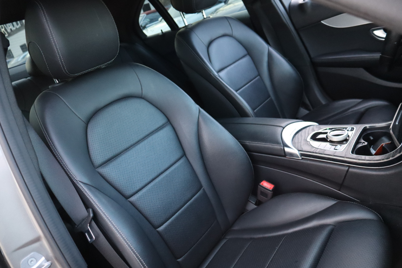 Mercedes-Benz C-Class 4dr Sdn C 300 4MATIC 2020