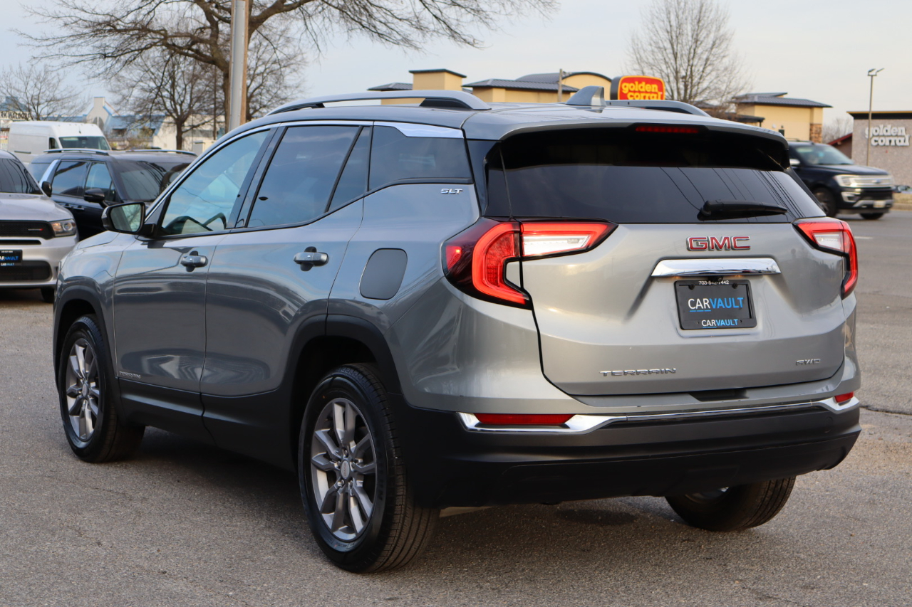 GMC Terrain SLT 4D SUV AWD 2024
