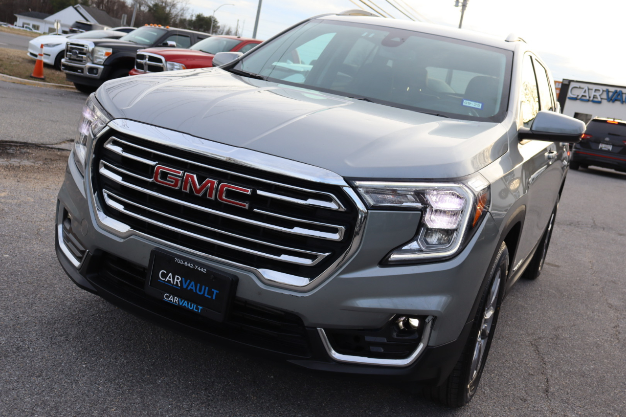 GMC Terrain SLT 4D SUV AWD 2024