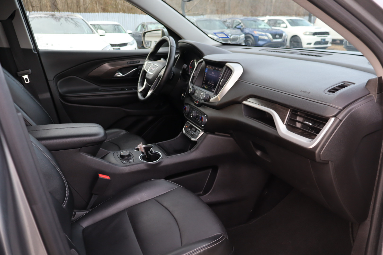 GMC Terrain SLT 4D SUV AWD 2024