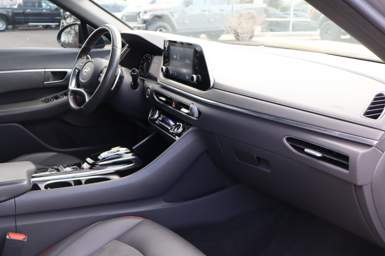 Hyundai Sonata SEL Plus 4D Sedan 2021