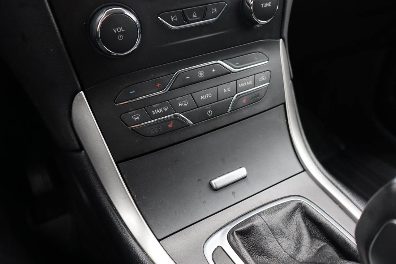 Ford Edge SEL 4D SUV AWD 2018