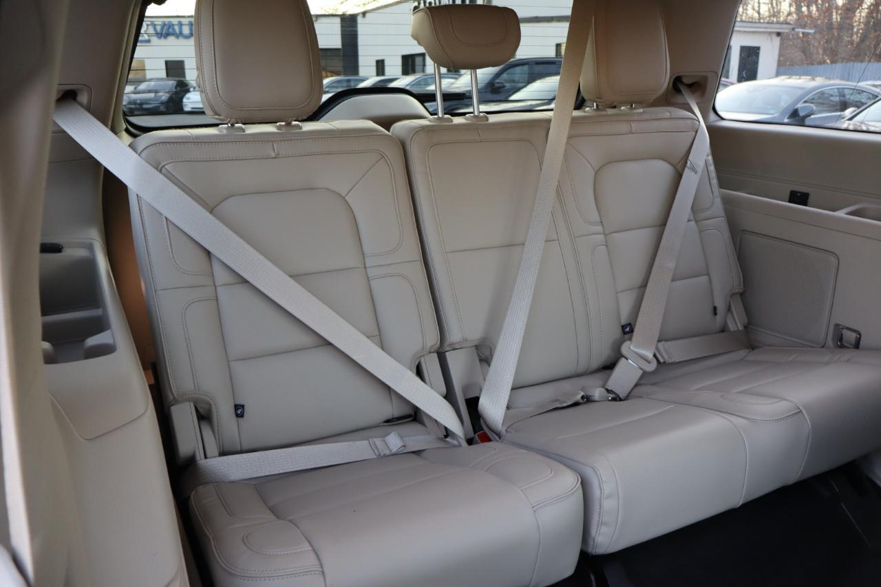 Lincoln Navigator 2WD 4dr Select 2019