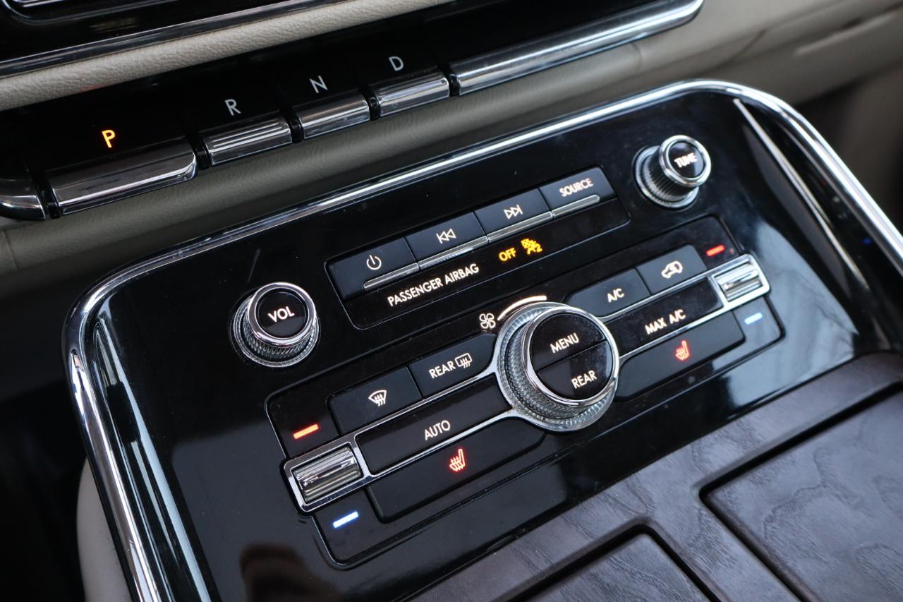 Lincoln Navigator 2WD 4dr Select 2019