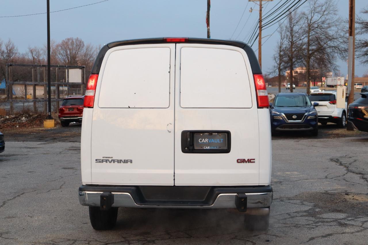 GMC Savana Cargo Van  2020