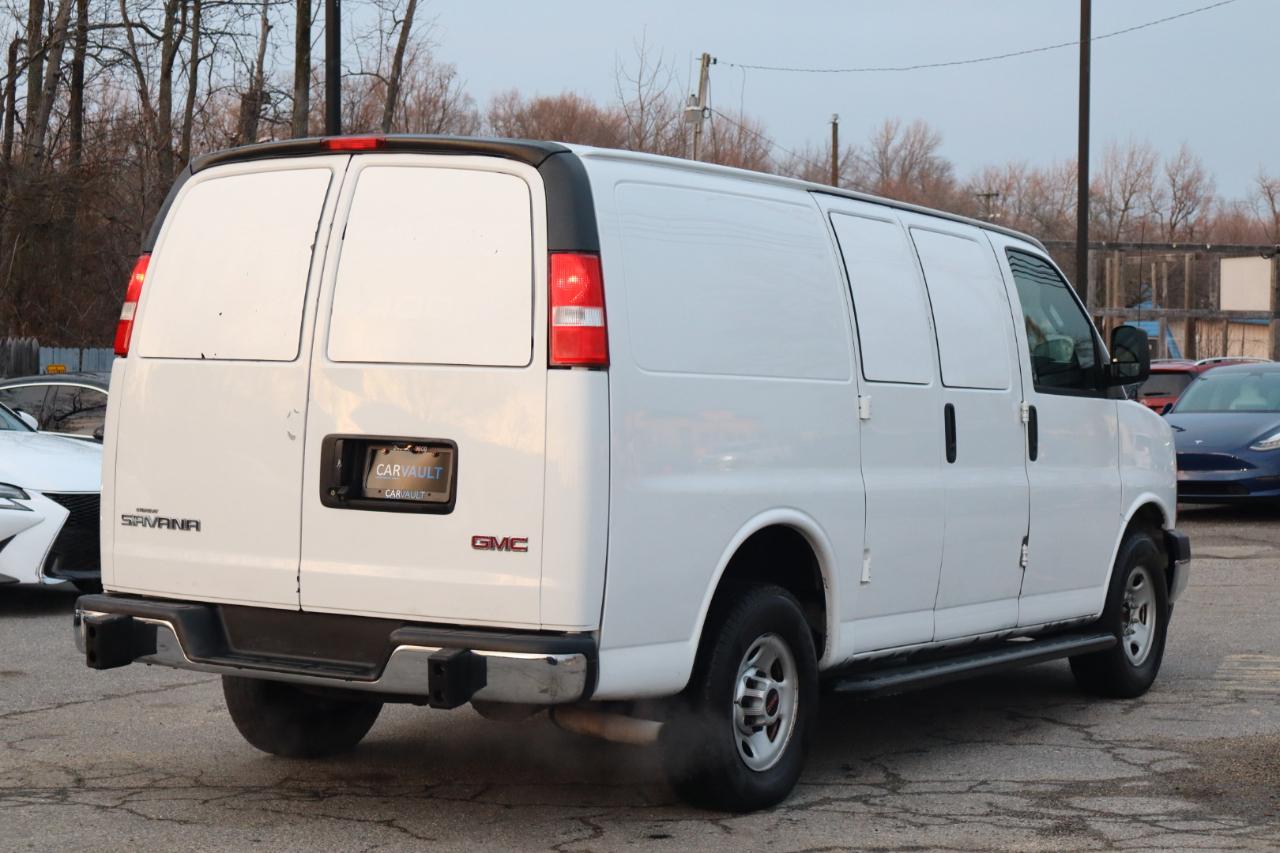 GMC Savana Cargo Van  2020