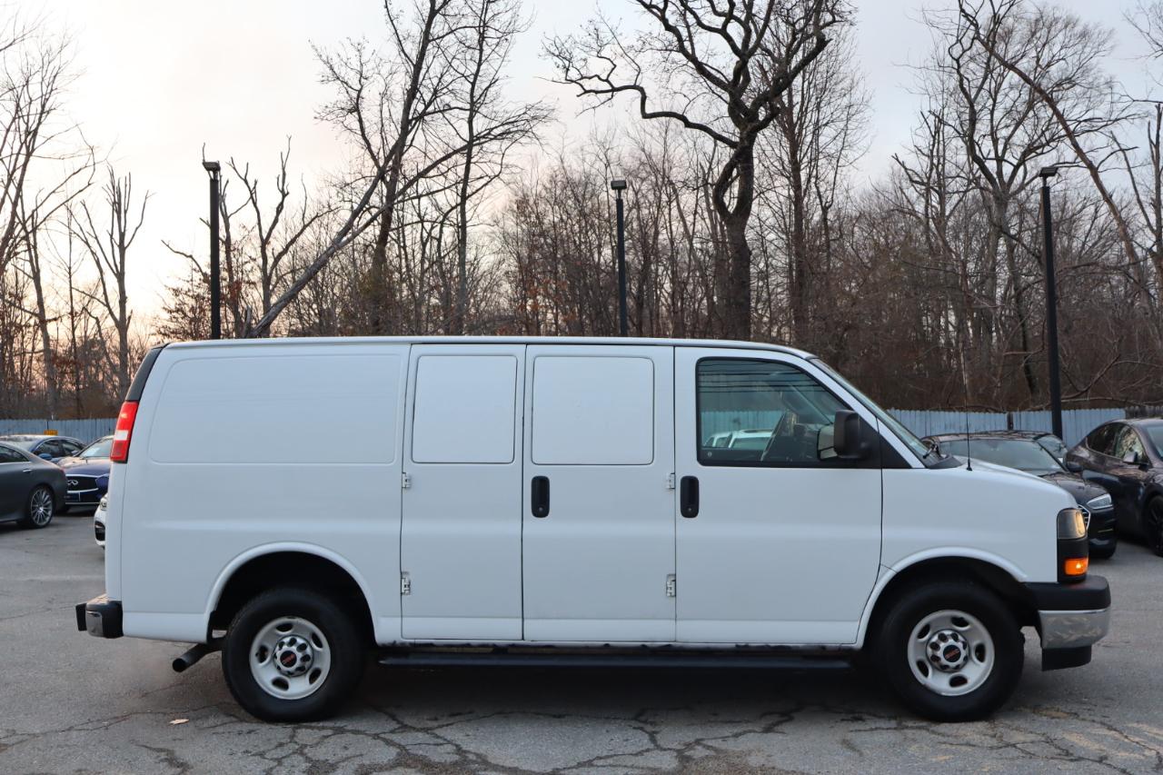 GMC Savana Cargo Van  2020