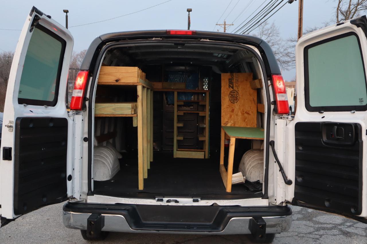 GMC Savana Cargo Van  2020