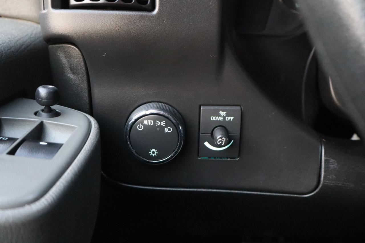 GMC Savana Cargo Van  2020