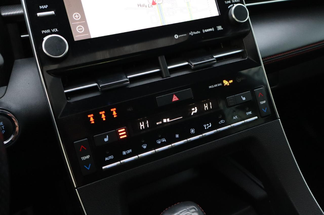 Toyota Avalon TRD 4D Sedan 2021