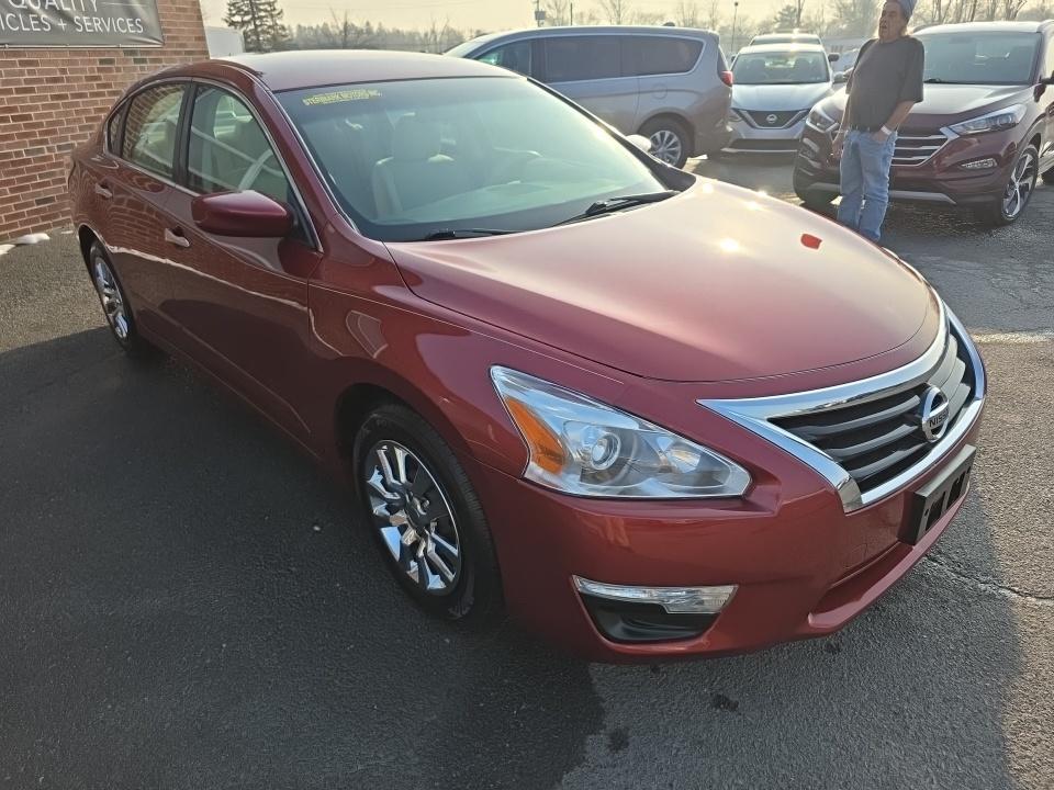 Nissan Altima  2015