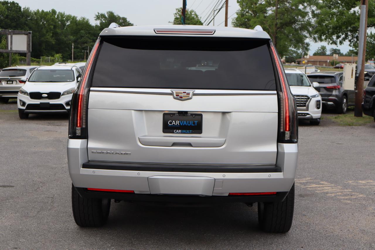 Cadillac Escalade 4WD 4dr Luxury 2019