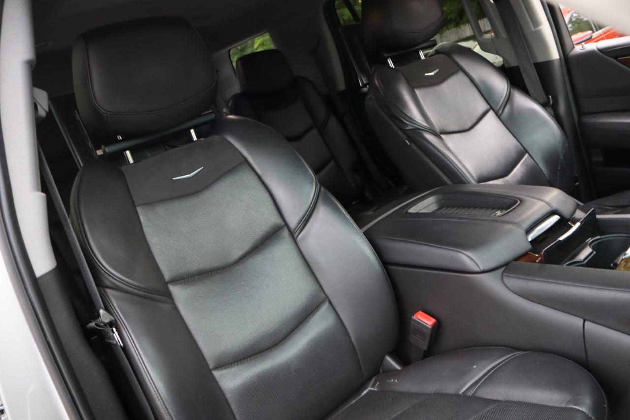 Cadillac Escalade 4WD 4dr Luxury 2019