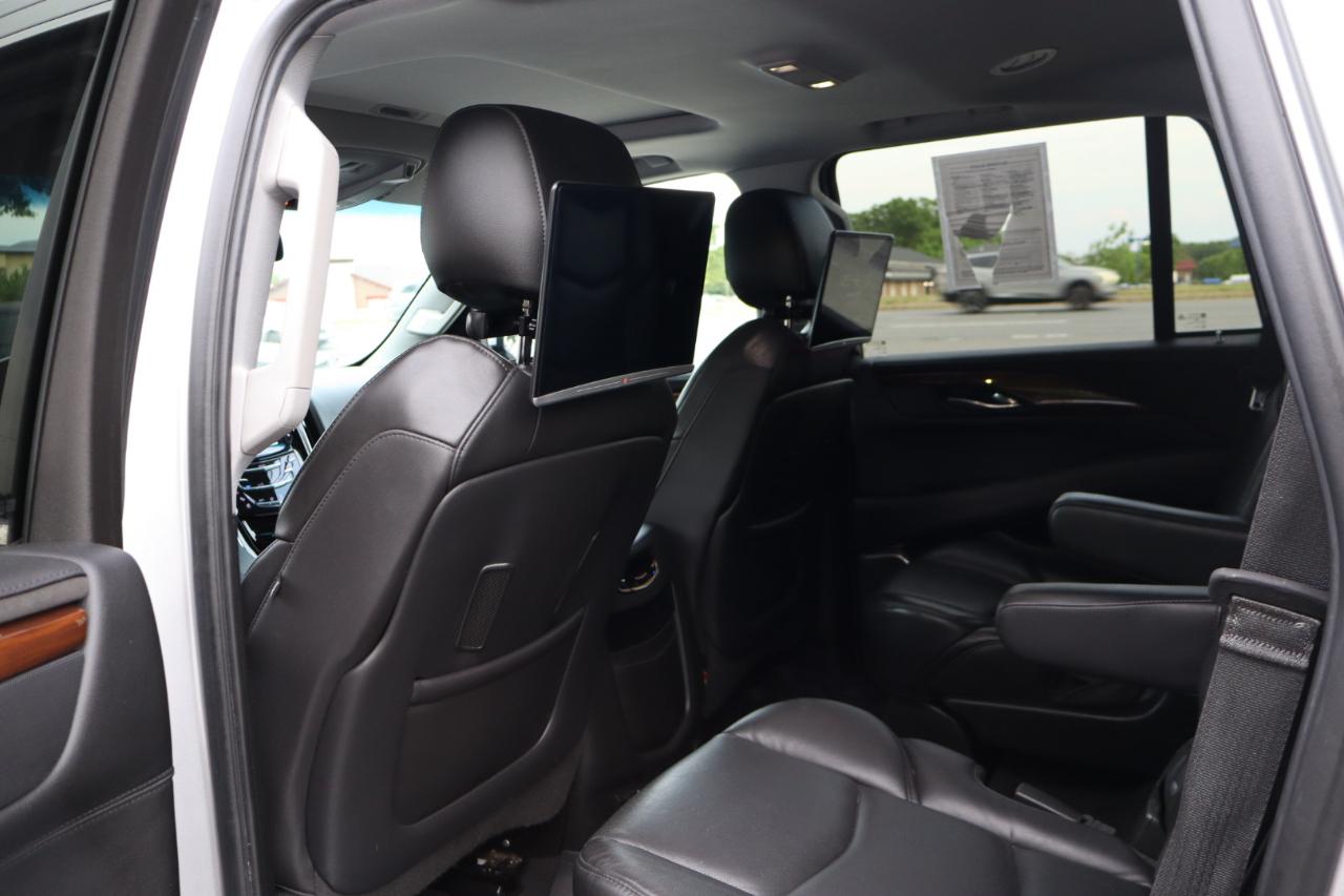 Cadillac Escalade 4WD 4dr Luxury 2019