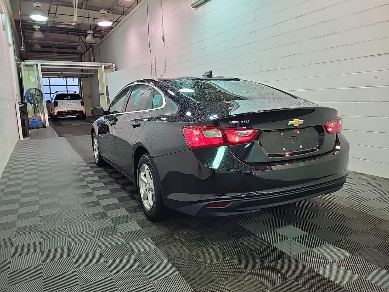 Chevrolet Malibu  2018