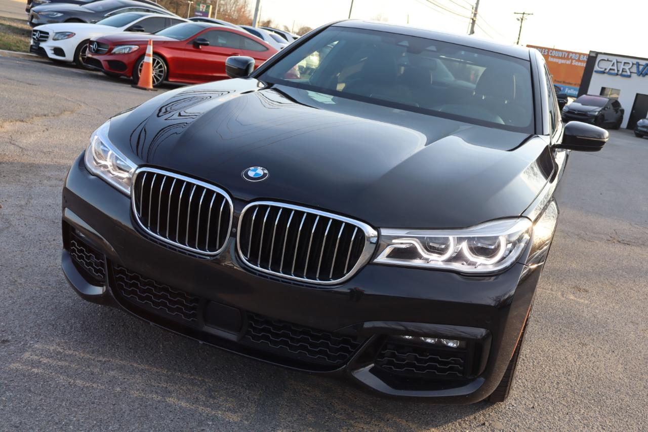 BMW 7-Series  2019