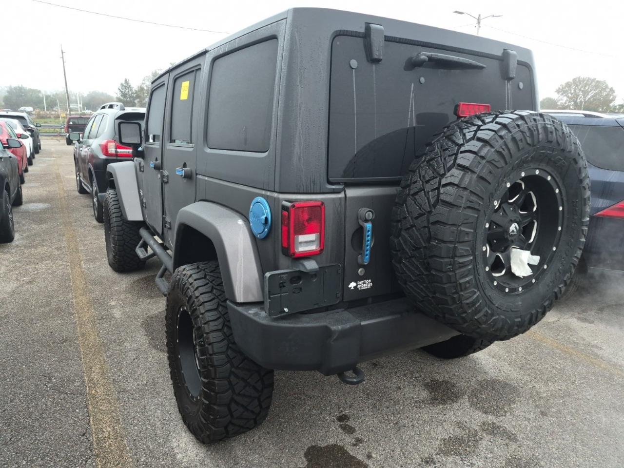 Jeep Wrangler Unlimited 4WD 4dr Sahara 2017