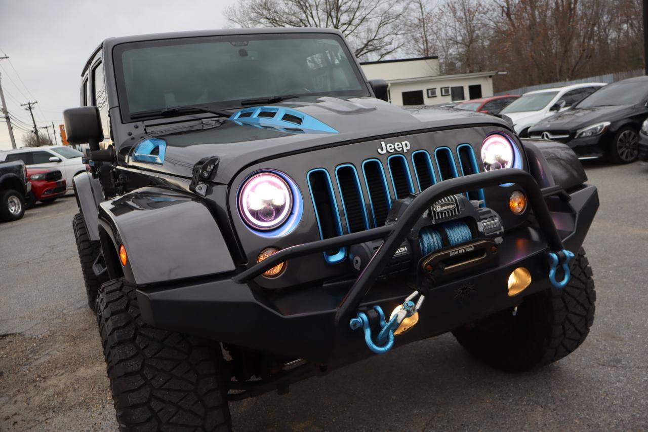 Jeep Wrangler Unlimited 4WD 4dr Sahara 2017