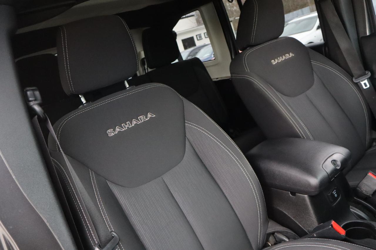 Jeep Wrangler Unlimited 4WD 4dr Sahara 2017