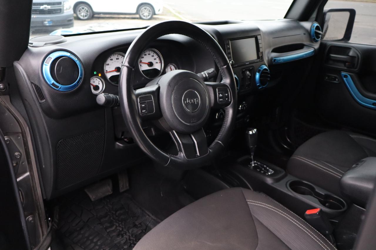 Jeep Wrangler Unlimited 4WD 4dr Sahara 2017