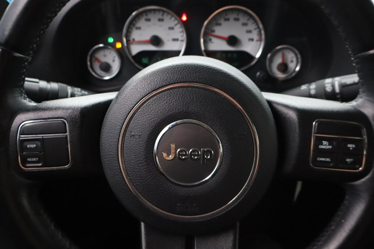 Jeep Wrangler Unlimited 4WD 4dr Sahara 2017