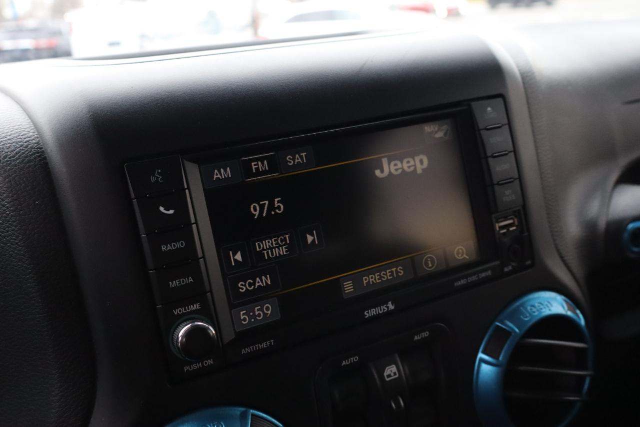 Jeep Wrangler Unlimited 4WD 4dr Sahara 2017