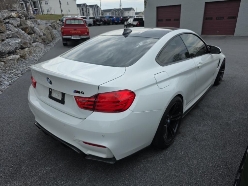 BMW M4 2D Coupe 2015
