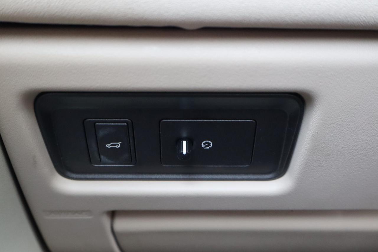 Land Rover Range Rover Evoque SE AWD 2018