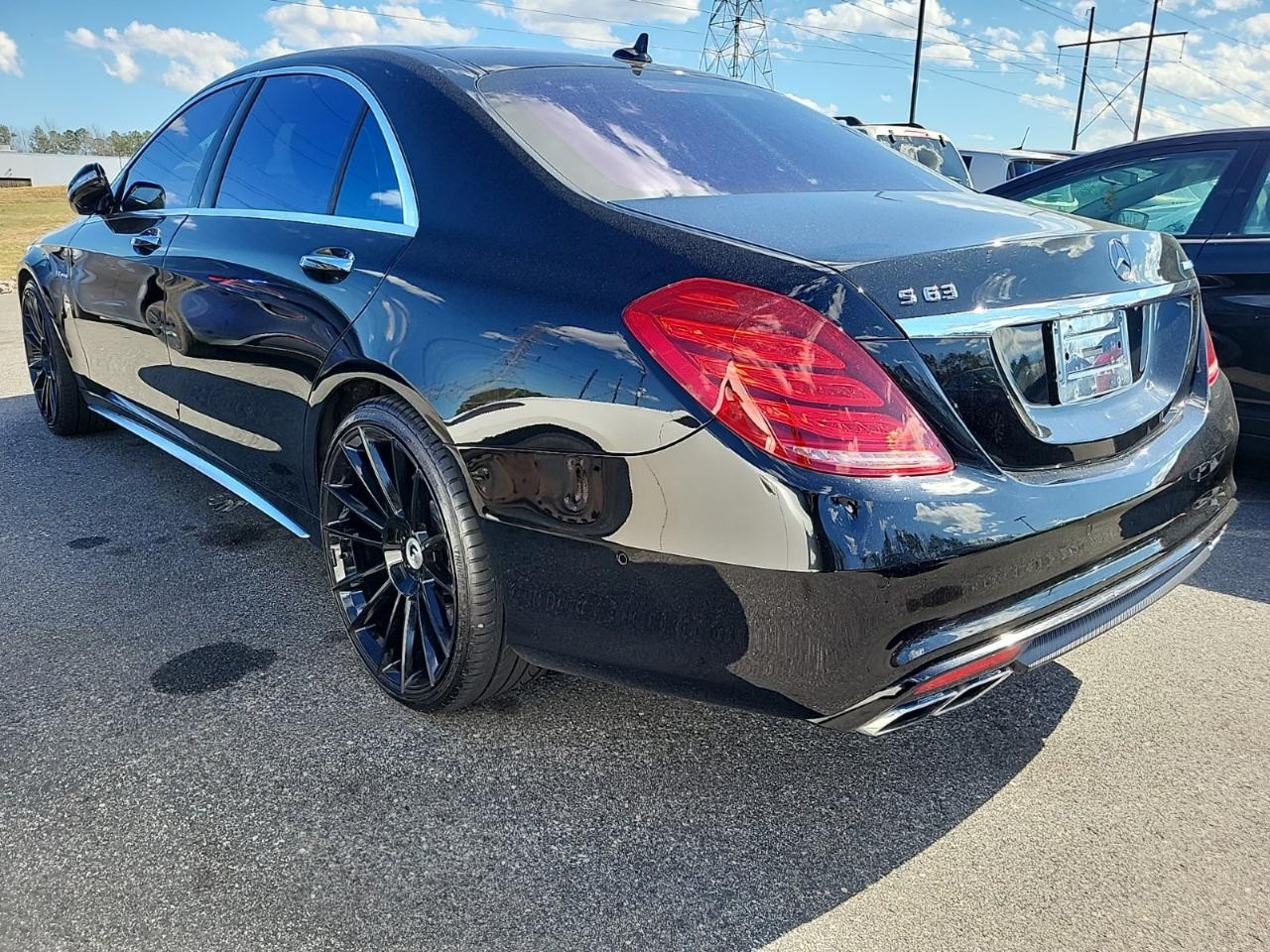 Mercedes-Benz S-Class 4dr Sdn AMG S 63 4MATIC 2015