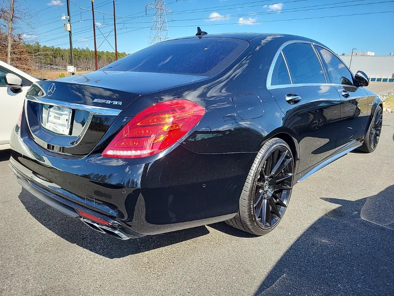 Mercedes-Benz S-Class 4dr Sdn AMG S 63 4MATIC 2015