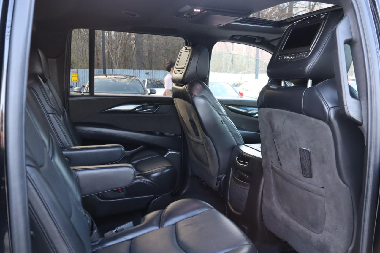 Cadillac Escalade ESV 4WD 4dr Platinum 2018