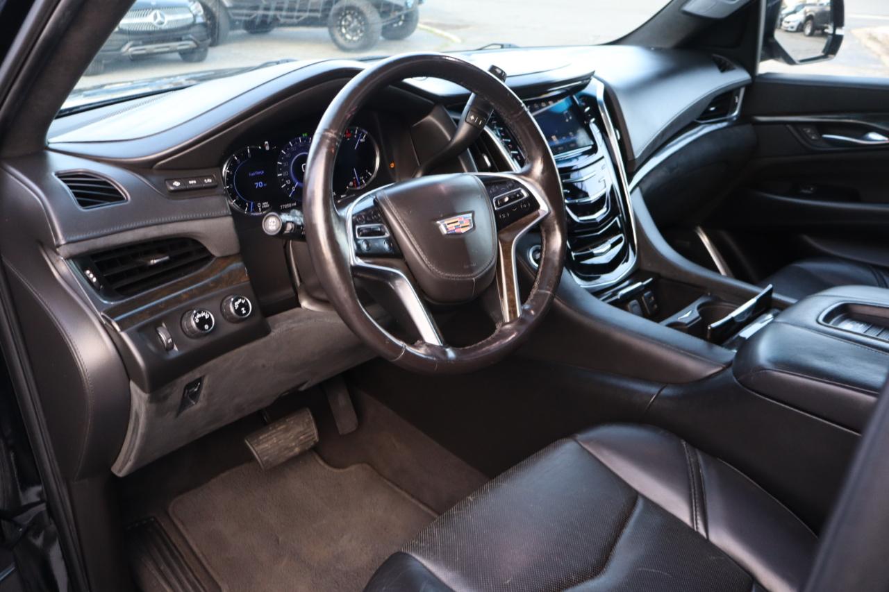 Cadillac Escalade ESV 4WD 4dr Platinum 2018