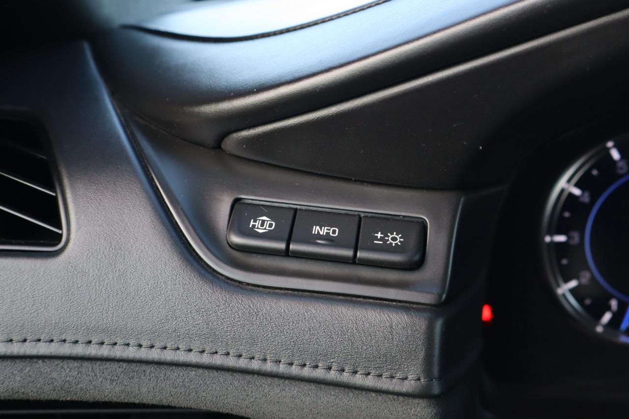 Cadillac Escalade ESV 4WD 4dr Platinum 2018