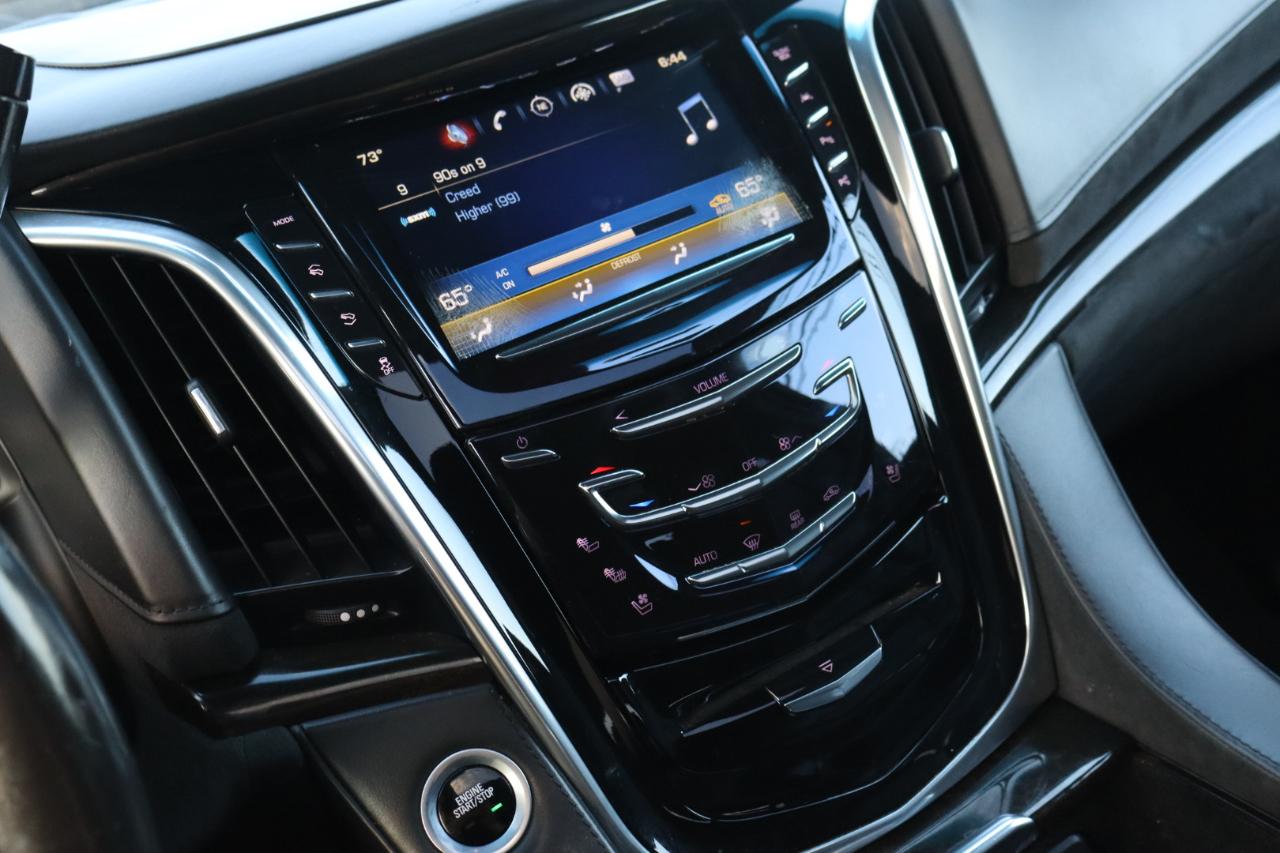 Cadillac Escalade ESV 4WD 4dr Platinum 2018