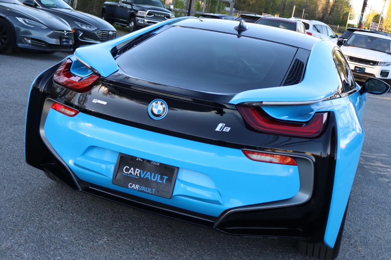 BMW i8 2D Coupe 2015