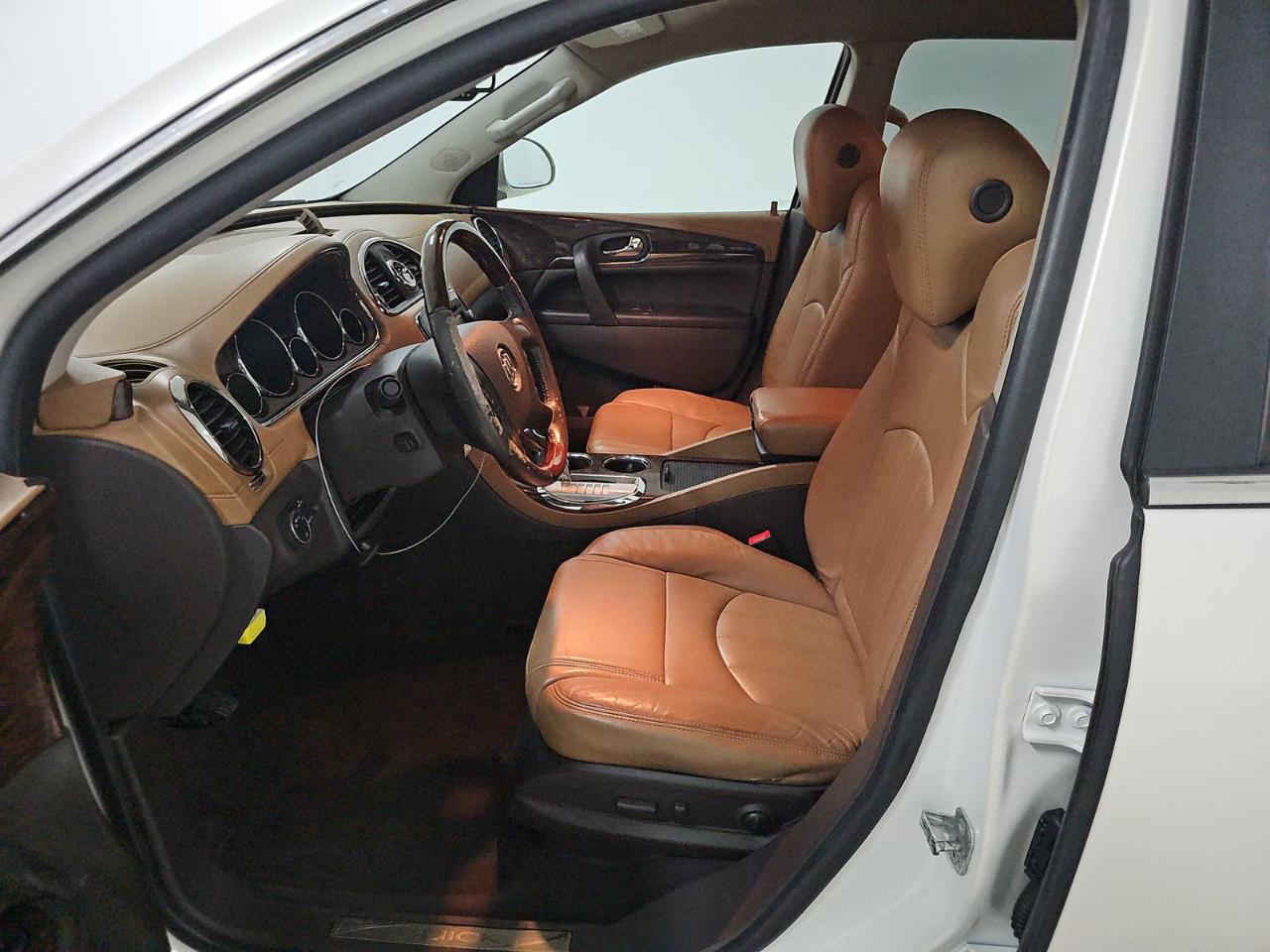 Buick Enclave FWD 4dr Premium 2014