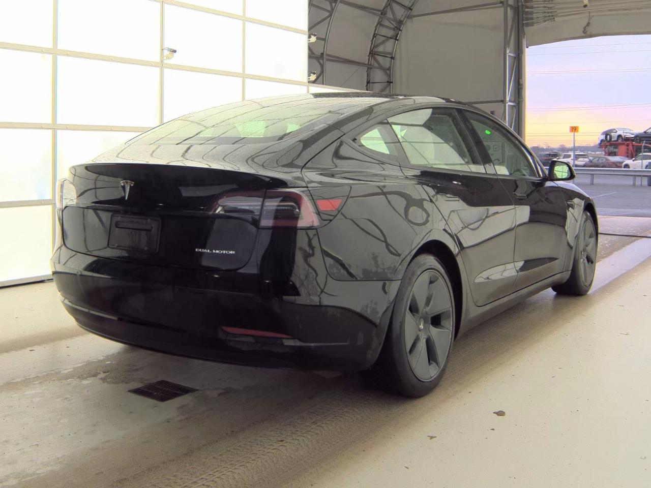 Tesla Model 3 Long Range 4D Sedan AWD 2021