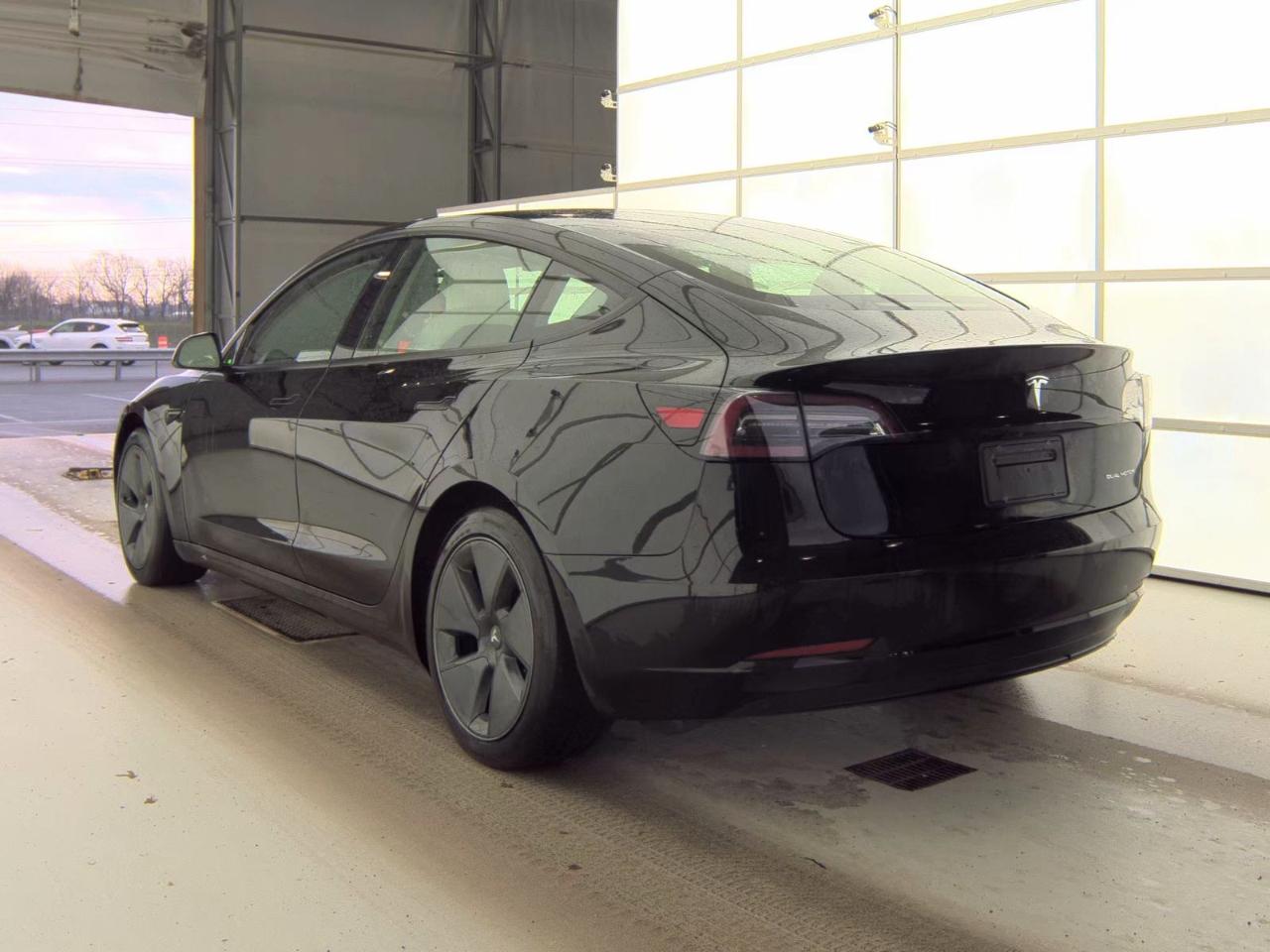 Tesla Model 3 Long Range 4D Sedan AWD 2021