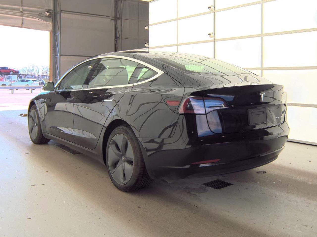 Tesla Model 3 Long Range 4D Sedan AWD 2019
