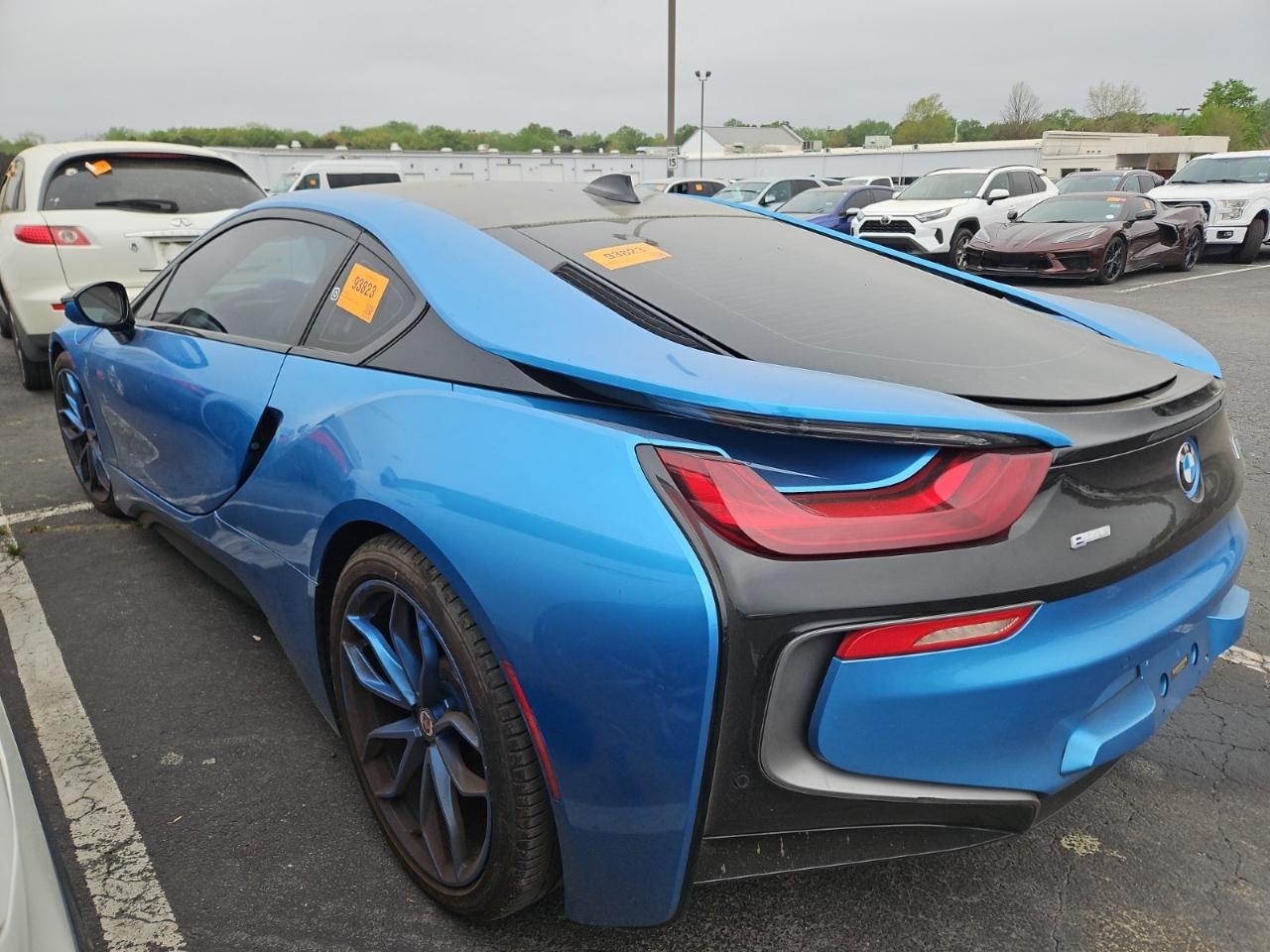 BMW i8 2D Coupe 2016