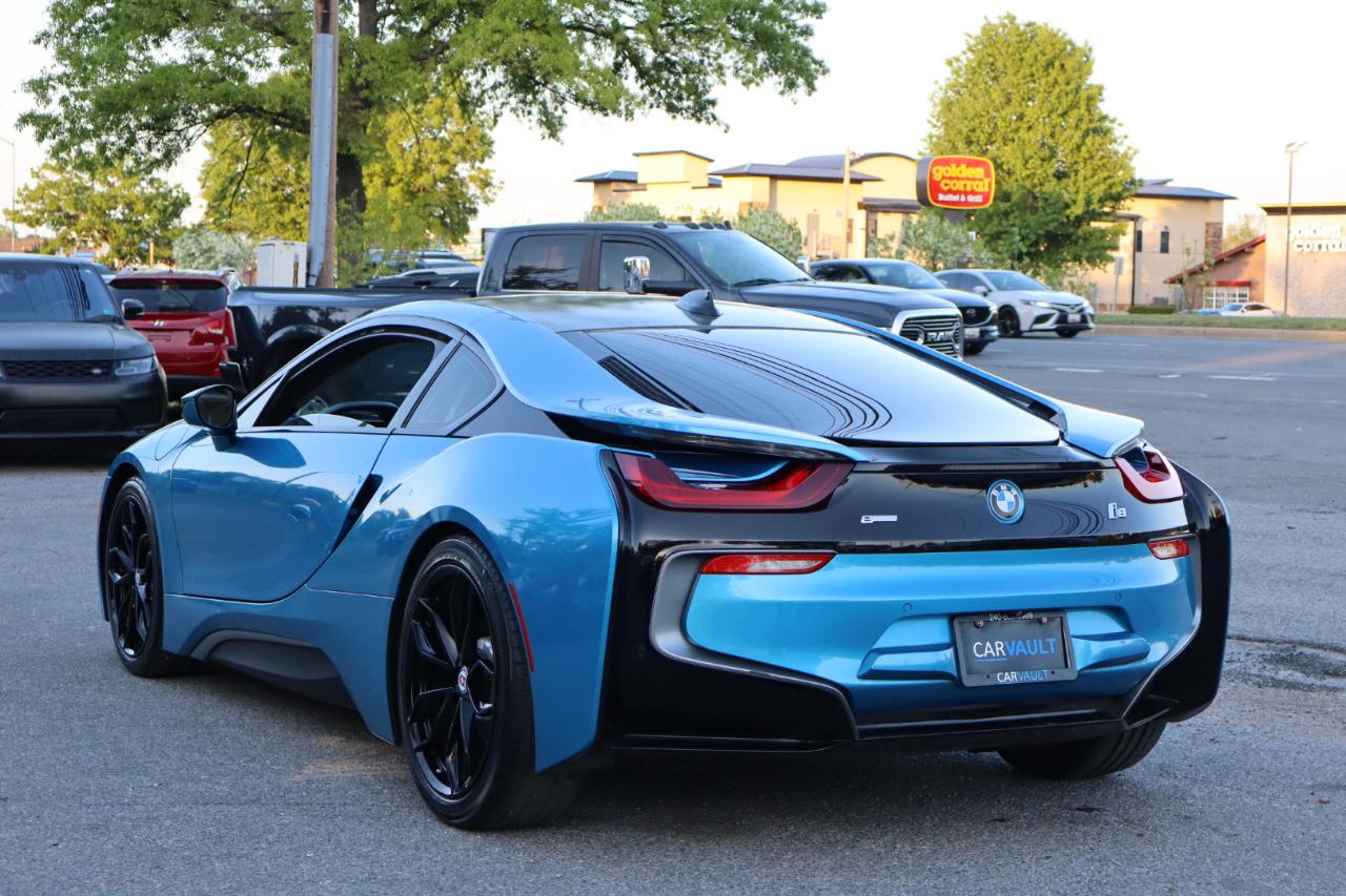 BMW i8 2D Coupe 2016
